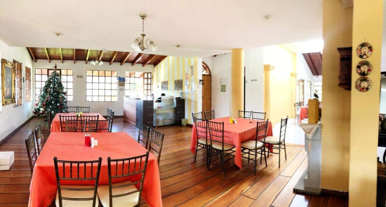 Hosteria San Carlos Tababela Exterior photo